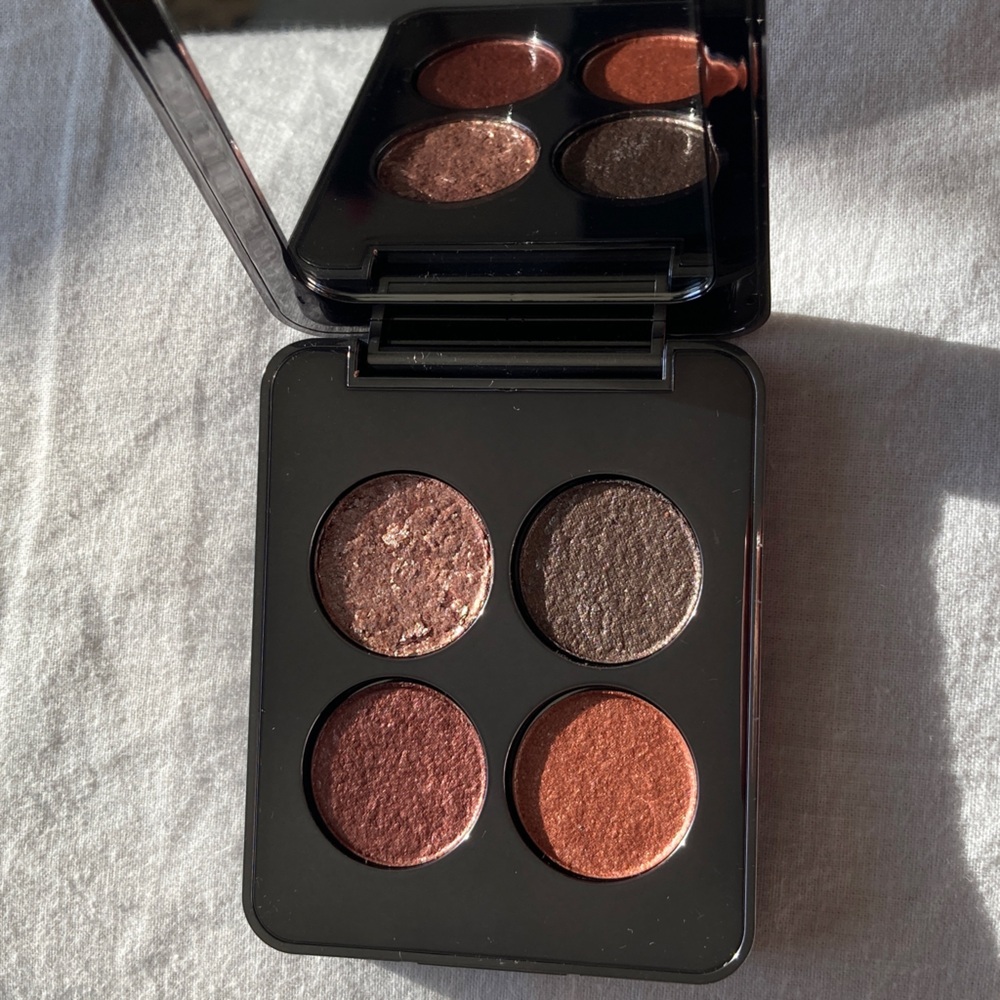Roen Beauty Eyeshadow Palette - 11:11